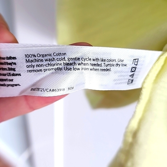 NWT Eileen Fisher Organic Cotton V neck Shirt in limoncello size Large - Picture 2 of 4